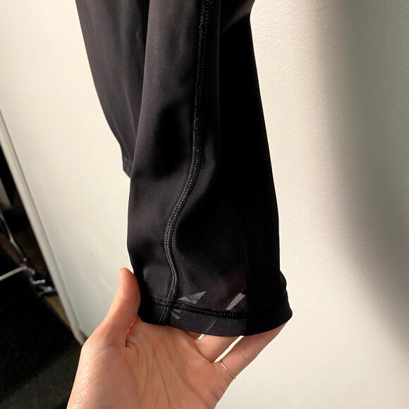 Lululemon Cropped Side Mesh Panel Leggings Black Size 4 - Picture 3 of 9